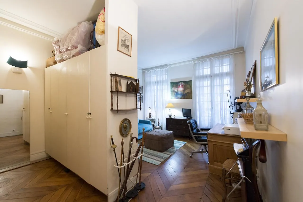Veeve - Charming Bonaparte Paris